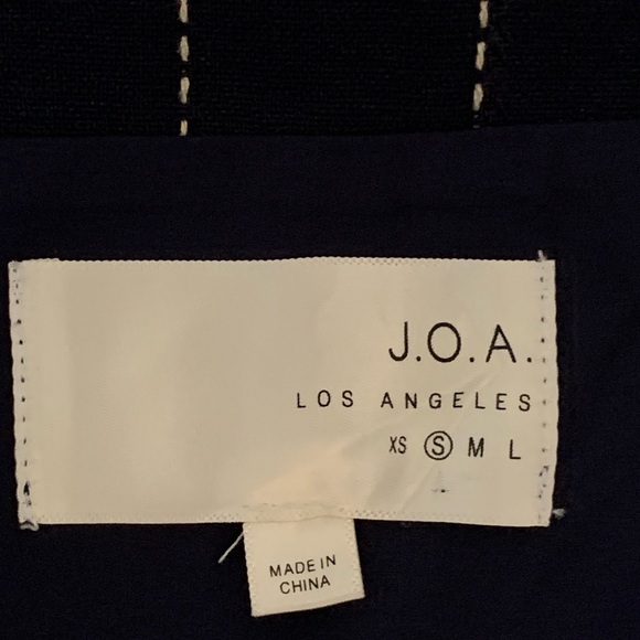 New J.O.A. Sunny Sensation Off-The Shoulder Cotton Romper - Picture 8 of 10